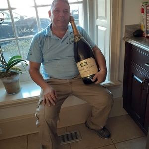 Meet your Posher, Lvan dario velez